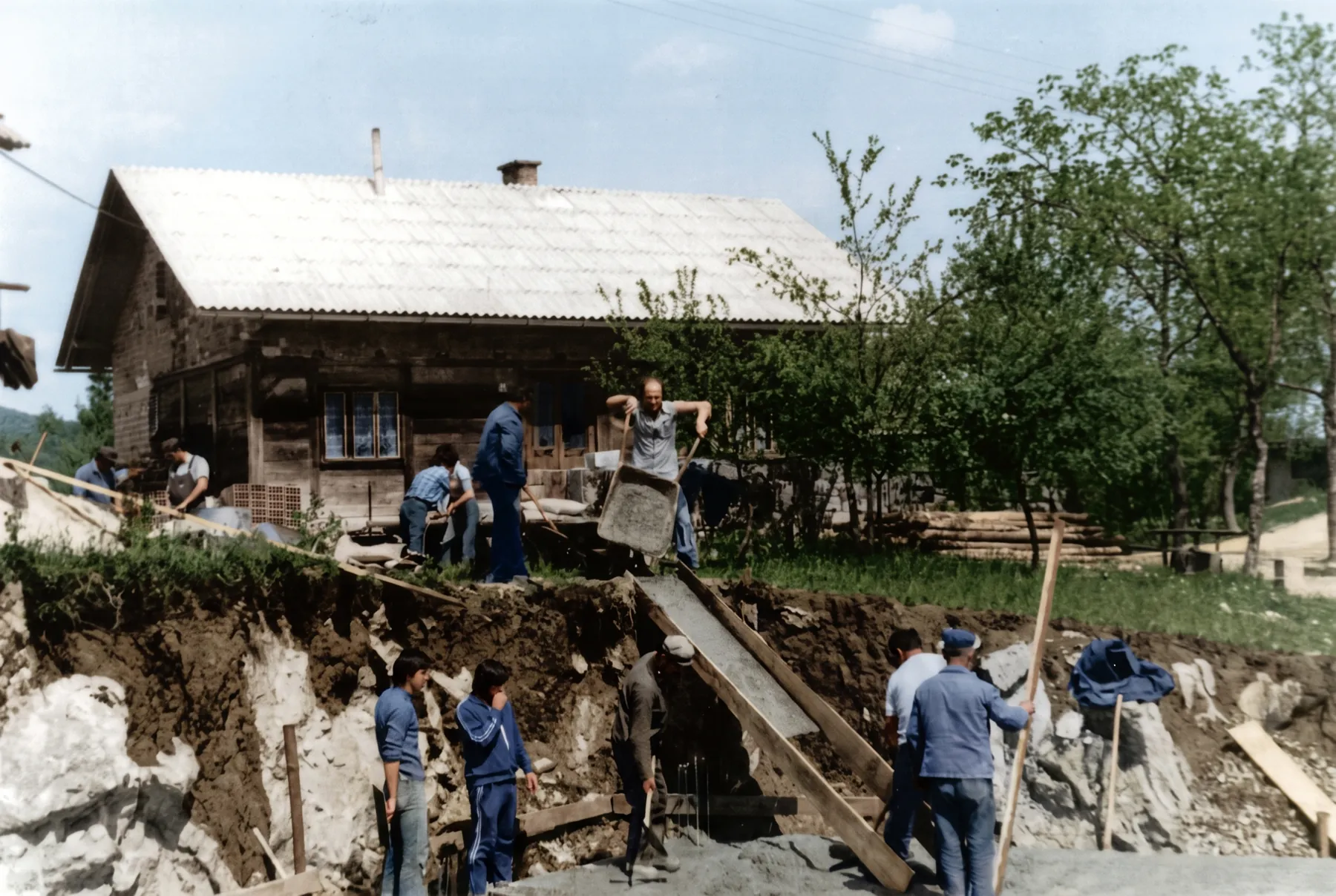 Gradnja gasilskega doma 1978, barvna rekonstrukcija