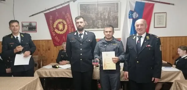 Člani društva po občnem zboru